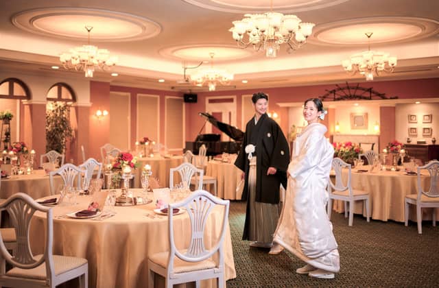 ベルセゾン|志木の結婚式場【公式】緑と光のガーデンチャペルで叶える貸切ウェディング