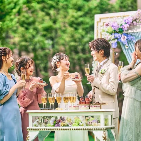 〈挙式プラン〉挙式と衣裳込みで28万円!