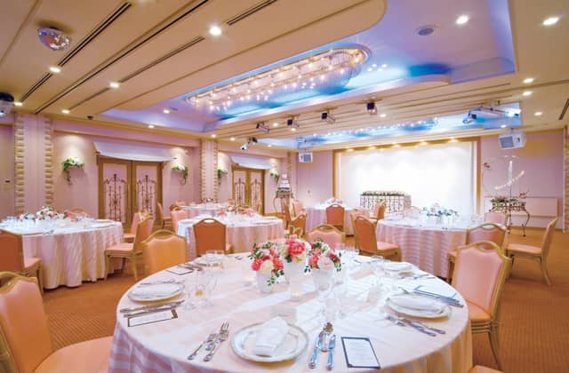 【公式】新潟県三条市の結婚式場|小さなウエディングおゝ乃(ザ・ガーデンテラスおゝ乃)