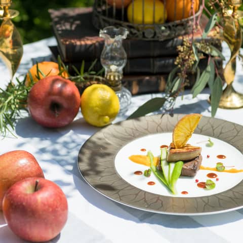 【2026年9月~11月秋限定】40名様 森の一軒家貸切りウエディング