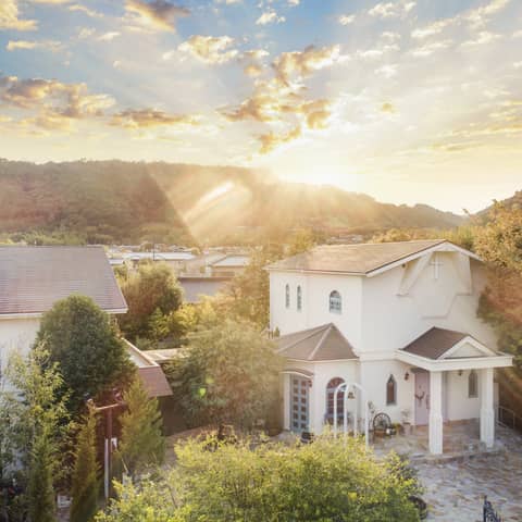 【2026年9月~11月秋限定】40名様 森の一軒家貸切りウエディング