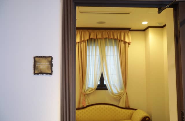 大阪アンジェリカノートルダム|美女と野獣、プリンセス、ディズニー風の世界観で叶える結婚式が叶う場所