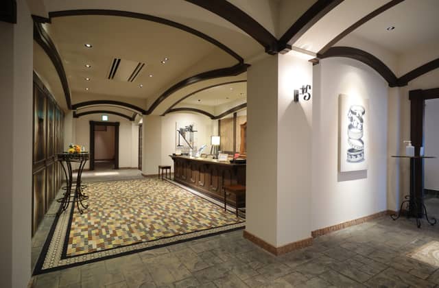 大阪アンジェリカノートルダム|美女と野獣、プリンセス、ディズニー風の世界観で叶える結婚式が叶う場所