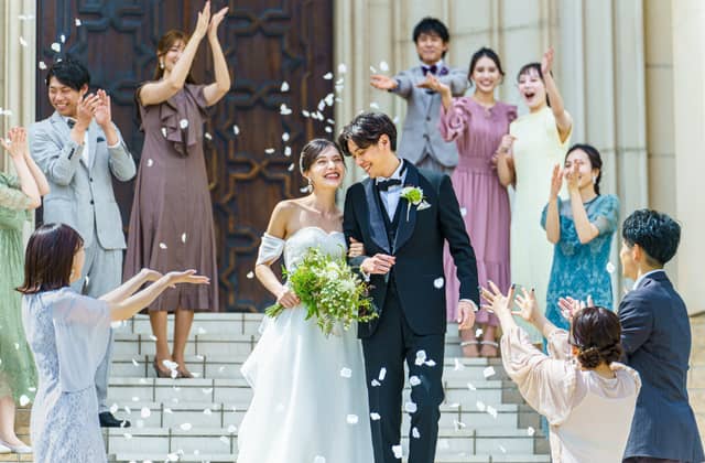 大阪アンジェリカノートルダム|美女と野獣、プリンセス、ディズニー風の世界観で叶える結婚式が叶う場所