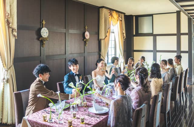 大阪アンジェリカノートルダム|美女と野獣、プリンセス、ディズニー風の世界観で叶える結婚式が叶う場所