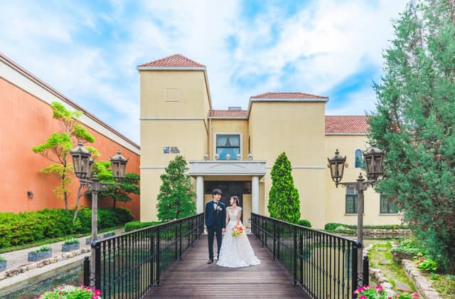 大阪アンジェリカノートルダム|美女と野獣、プリンセス、ディズニー風の世界観で叶える結婚式が叶う場所