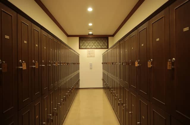 大阪アンジェリカノートルダム|美女と野獣、プリンセス、ディズニー風の世界観で叶える結婚式が叶う場所