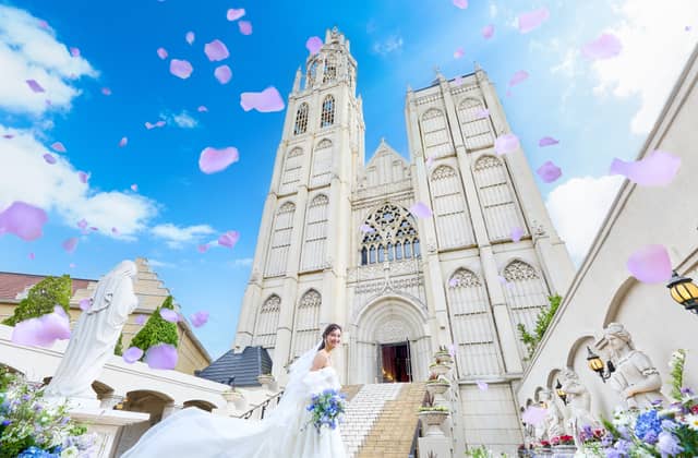 大阪アンジェリカノートルダム|美女と野獣、プリンセス、ディズニー風の世界観で叶える結婚式が叶う場所