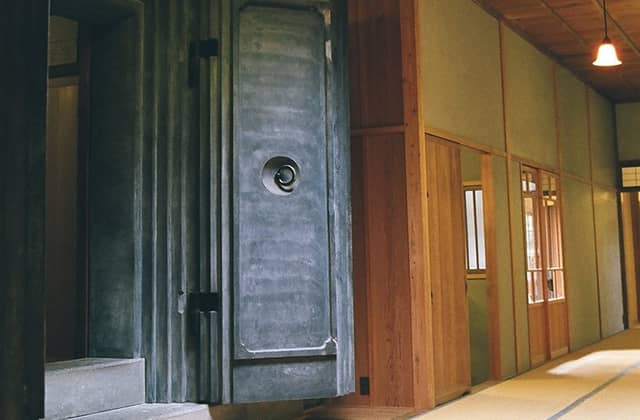 横浜市指定有形文化財 「三溪園 鶴翔閣」で結婚式/【ベストレート保証】ウエディングガーデン