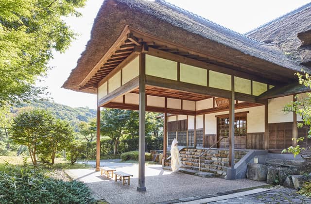 横浜市指定有形文化財 「三溪園 鶴翔閣」で結婚式/【ベストレート保証】ウエディングガーデン