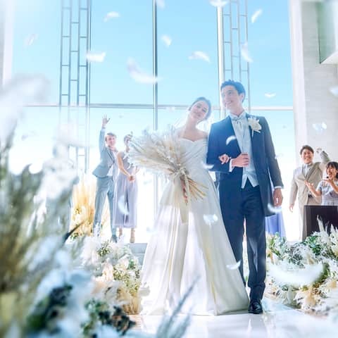 【公式】ラグナスイート新横浜|新横浜から徒歩3分の結婚式場
