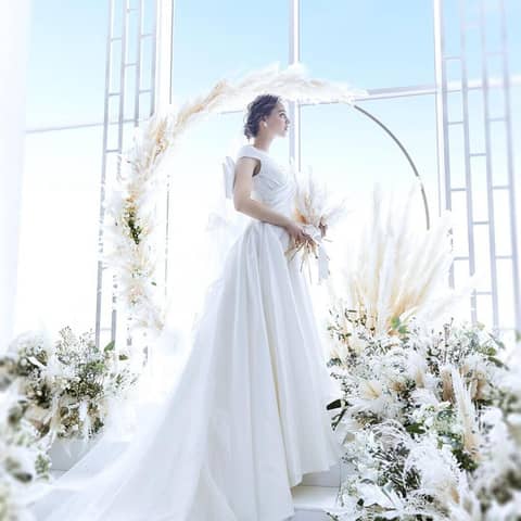 【公式】ラグナスイート新横浜|新横浜から徒歩2分の結婚式場