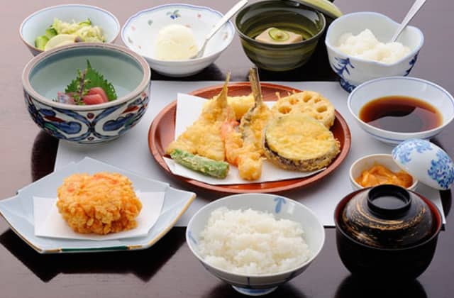 湯島天満宮(ブライダルデスク)