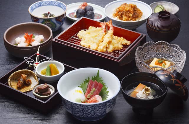 湯島天満宮(ブライダルデスク)