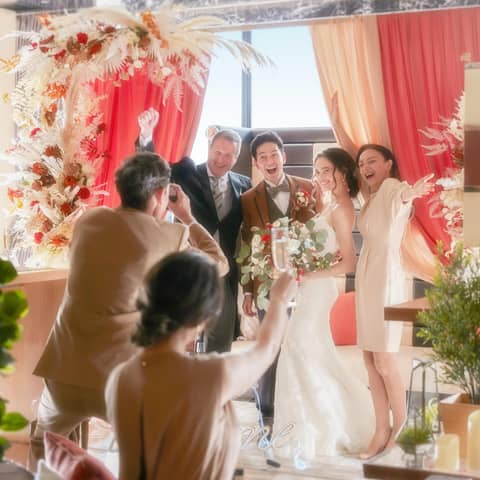 <2部制ウエディング>人気のご家族食事会&友人パーティ