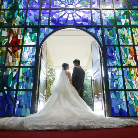 リゾート感溢れる非日常空間で叶う【写真だけの結婚式】フォトウェディング