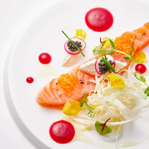 【ゴルフ場撮影付き】インポートドレス・宿泊2泊付きのフォトウエディング