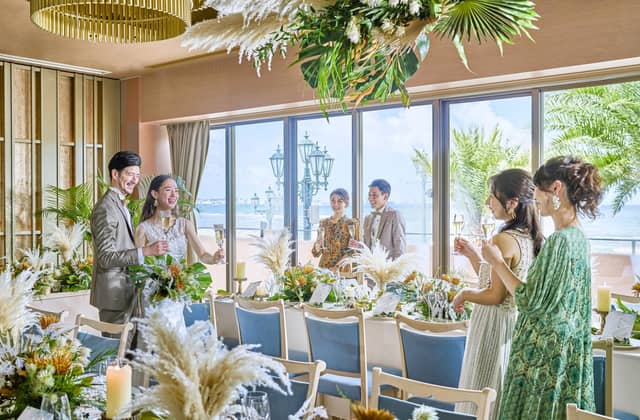 【公式】ヴォヤージュ ドゥ ルミエール 北谷リゾート|沖縄 北谷 結婚式場