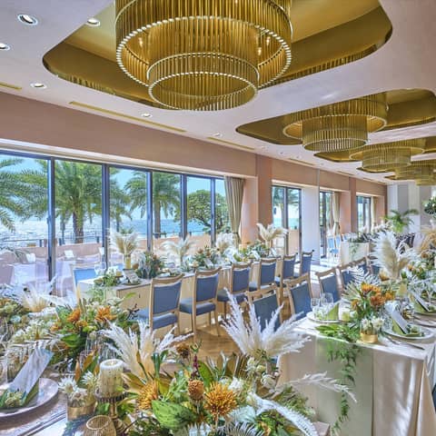【公式】ヴォヤージュ ドゥ ルミエール 北谷リゾート|沖縄 北谷 結婚式場