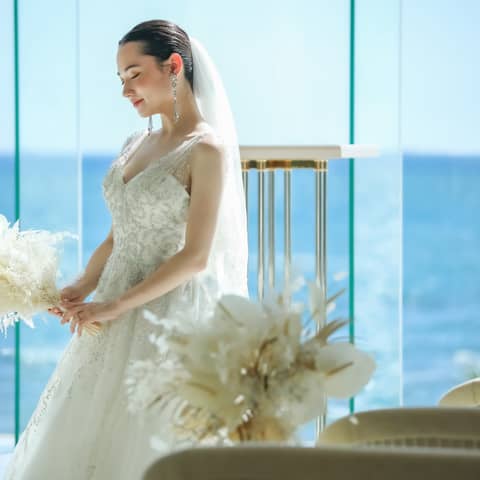 【公式】ヴォヤージュ ドゥ ルミエール 北谷リゾート|沖縄 北谷 結婚式場