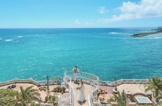 【公式】ヴォヤージュ ドゥ ルミエール 北谷リゾート|沖縄 北谷 結婚式場