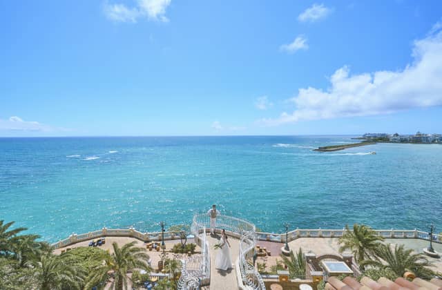 【公式】ヴォヤージュ ドゥ ルミエール 北谷リゾート|沖縄 北谷 結婚式場