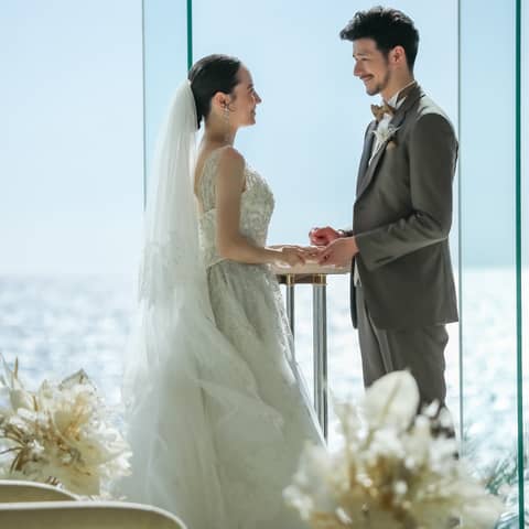 【公式】ヴォヤージュ ドゥ ルミエール 北谷リゾート|沖縄 北谷 結婚式場