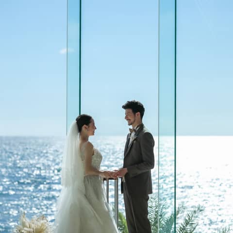 【公式】ヴォヤージュ ドゥ ルミエール 北谷リゾート|沖縄 北谷 結婚式場