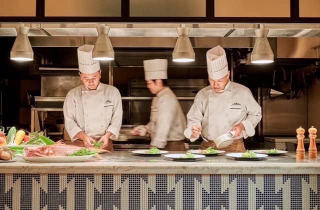 【公式】ヴォヤージュ ドゥ ルミエール 北谷リゾート|沖縄 北谷 結婚式場