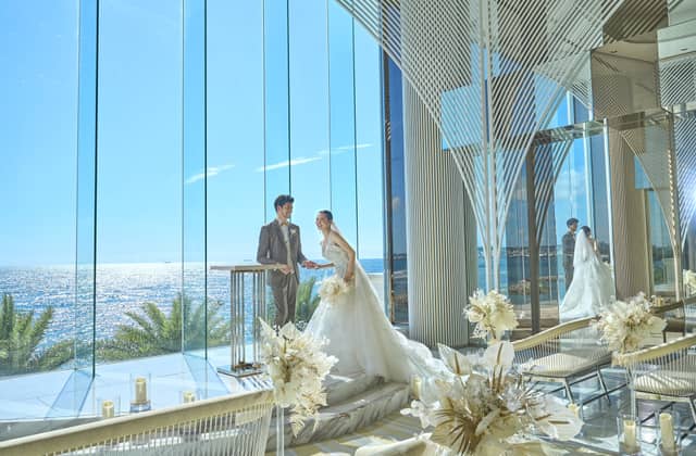 【公式】ヴォヤージュ ドゥ ルミエール 北谷リゾート|沖縄 北谷 結婚式場