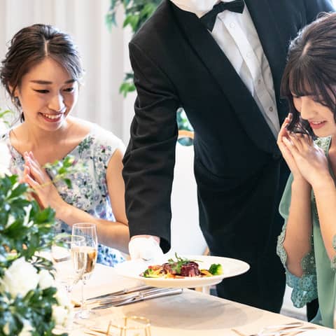 【フォト&お食事会】人気シェフ料理&1棟貸切が好評!ドレス無料特典