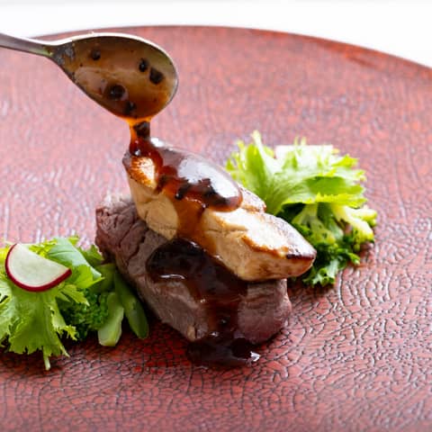 【フォト&お食事会】人気シェフ料理&1棟貸切が好評!ドレス無料特典