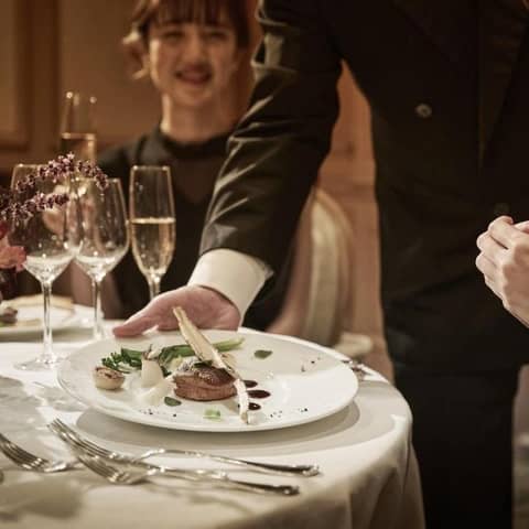 【結納・顔合せプラン】中国料理「カリュウ」、フランス料理「アジュール」