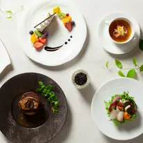 ベルセゾン|志木の結婚式場【公式】緑と光のガーデンチャペルで叶える貸切ウェディング