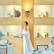 【1】最大150万円相当成約特典(挙式料,会場費,前撮りなど)【2】5万円分プレミアムチケット贈呈
