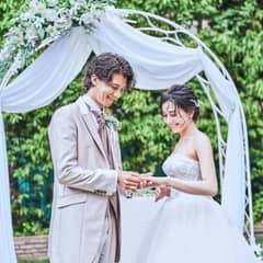 選べるキリスト挙式or人前挙式+ふたりでお食事プラン*人数追加も可！