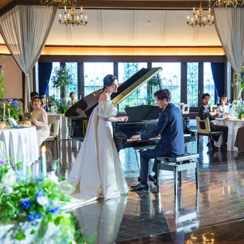 大阪アンジェリカノートルダム｜美女と野獣、プリンセス、ディズニー風の世界観で叶える結婚式が叶う場所