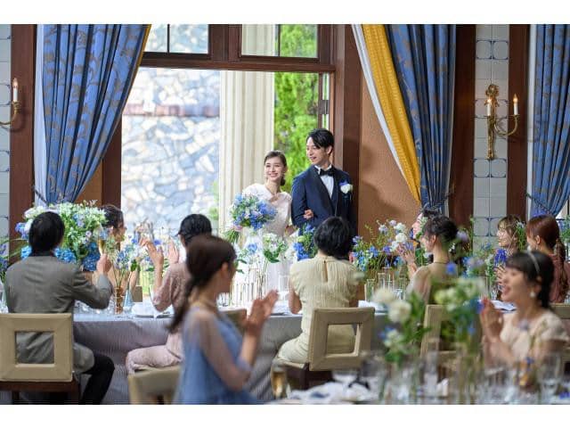 大阪アンジェリカノートルダム|美女と野獣、プリンセス、ディズニー風の世界観で叶える結婚式が叶う場所