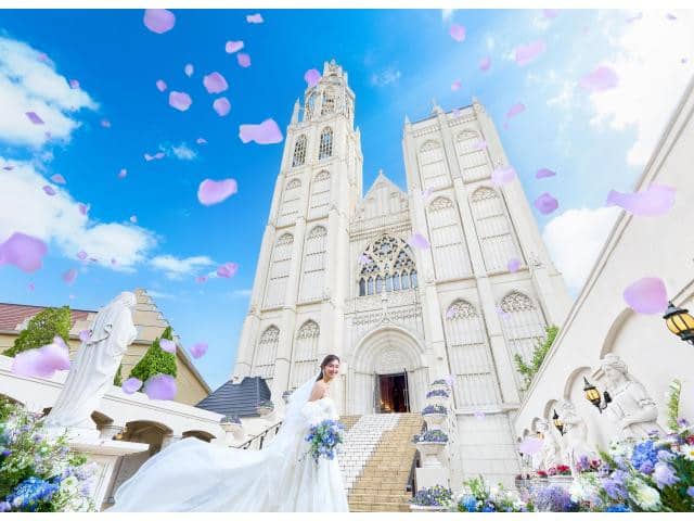 大阪アンジェリカノートルダム|美女と野獣、プリンセス、ディズニー風の世界観で叶える結婚式が叶う場所