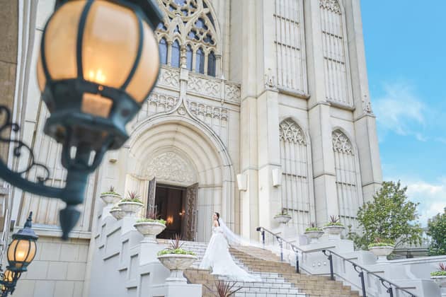大阪アンジェリカノートルダム｜美女と野獣、プリンセス、ディズニー風の世界観で叶える結婚式が叶う場所