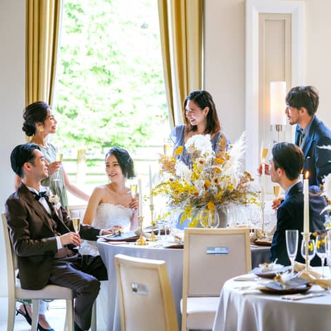 【挙式＆会食】チャペル挙式＋水辺のフレンチレストランで家族の結婚式