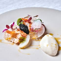 ザ・リッツ・カールトン京都｜京都 結婚式場 ホテルウエディング オマール海老と聖護院蕪とサラダ仕立て フランス産キャビア添え