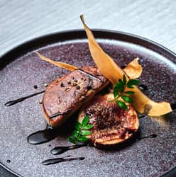 ザ・リッツ・カールトン京都｜京都 結婚式場 ホテルウエディング フォアグラと京都城陽産無花果のロースト 醤油とポルト酒のソース