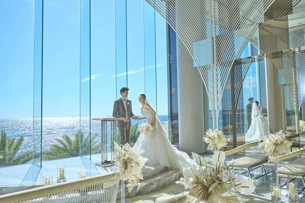 【公式】ヴォヤージュ ドゥ ルミエール 北谷リゾート|沖縄 北谷 結婚式場