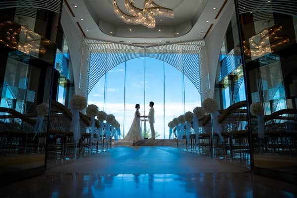 【公式】ヴォヤージュ ドゥ ルミエール 北谷リゾート｜沖縄 北谷 結婚式場