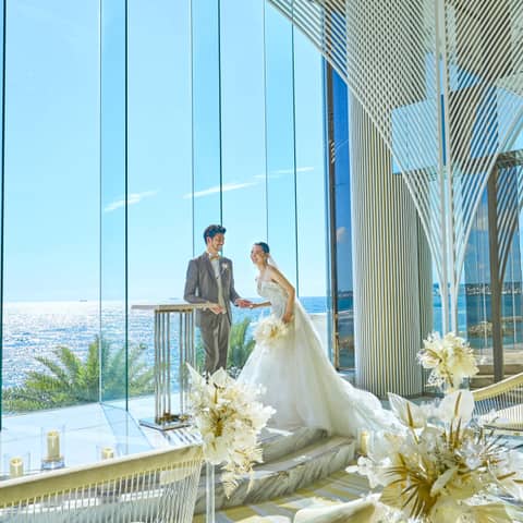 【公式】ヴォヤージュ ドゥ ルミエール 北谷リゾート｜沖縄 北谷 結婚式場