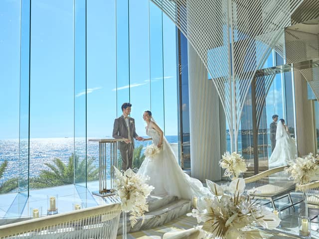 【公式】ヴォヤージュ ドゥ ルミエール 北谷リゾート|沖縄 北谷 結婚式場
