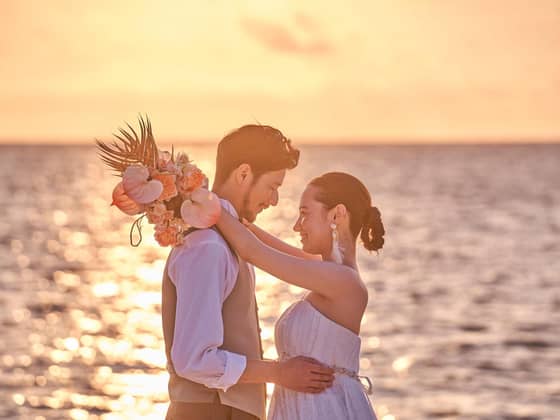 【公式】ヴォヤージュ ドゥ ルミエール 北谷リゾート｜沖縄 北谷 結婚式場