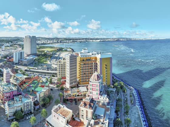 【公式】ヴォヤージュ ドゥ ルミエール 北谷リゾート｜沖縄 北谷 結婚式場