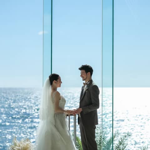 【公式】ヴォヤージュ ドゥ ルミエール 北谷リゾート｜沖縄 北谷 結婚式場